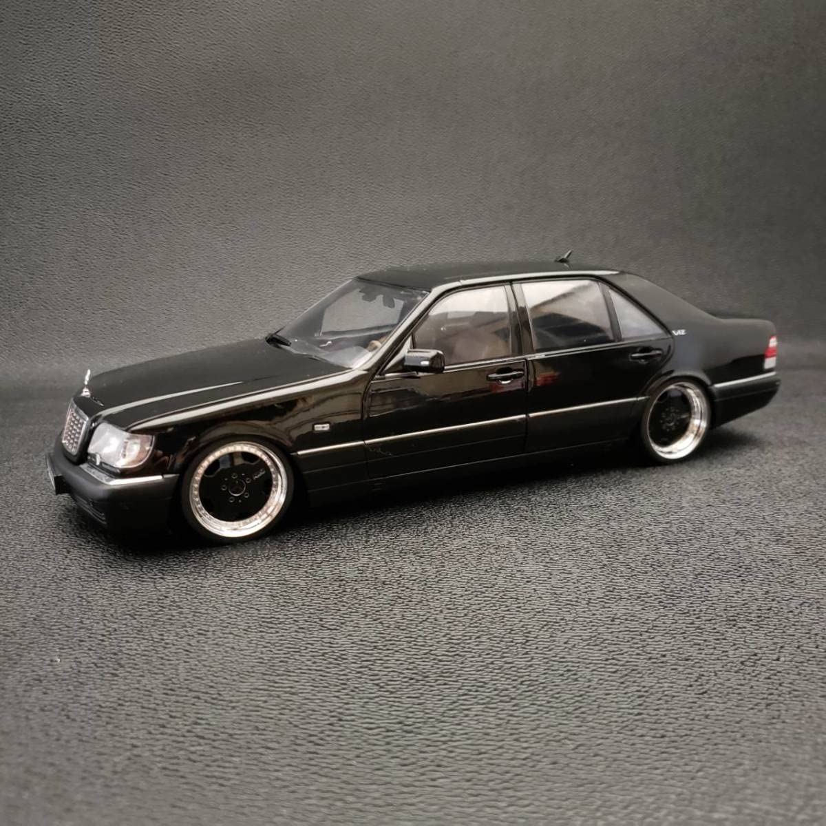 Amazon.co.jp: 1/18 メルセデスベンツ S600 V12 W140 カスタム